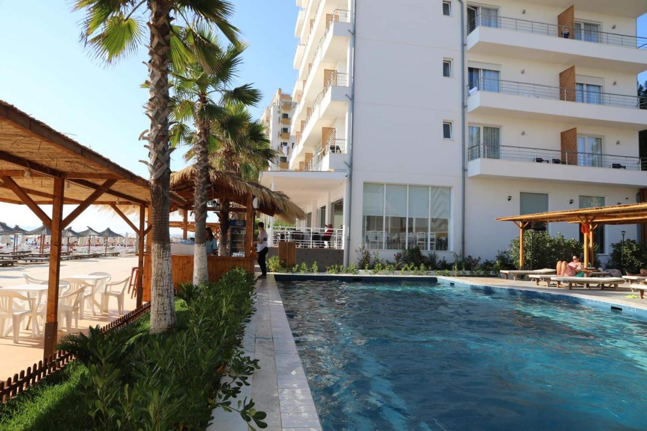 Adria Palace Škalngur Exterior photo