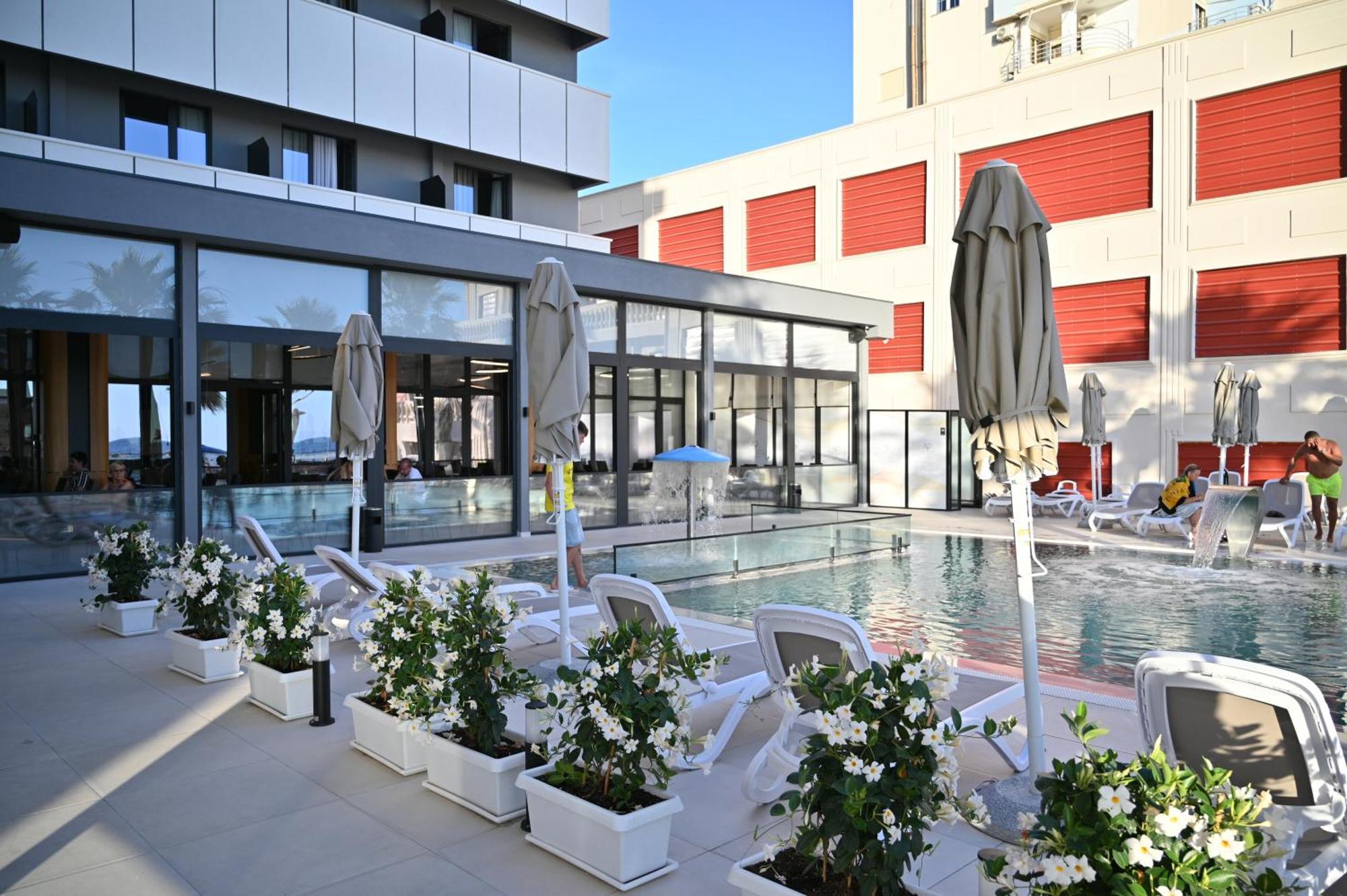 Adria Palace Hotel Durres Exterior photo